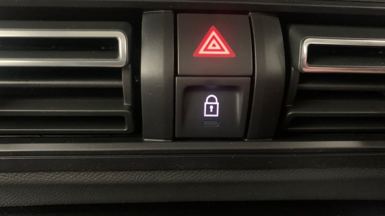 2025 Citroen C3 1.2 Turbo PLUS Hatchback 5dr Petrol Manual Euro 6 (s/s) (100 ps) Hatchback Petrol...