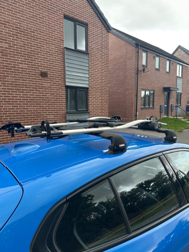 THULE ROOF BARS