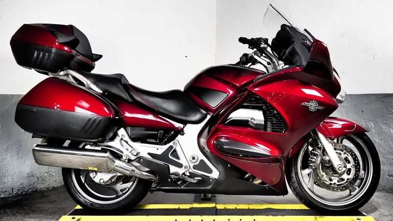 2005 55 Honda Pan European ST1300 ABS 36k ,lovely bike with FSH and topcase