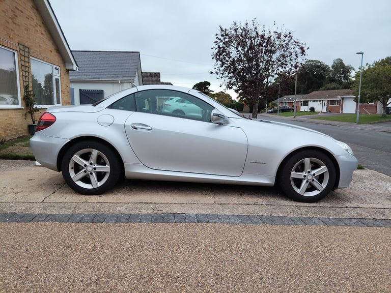Mercedes-Benz, SLK, Convertible, 2010, Semi-Auto, 1796 (cc), 2 doors