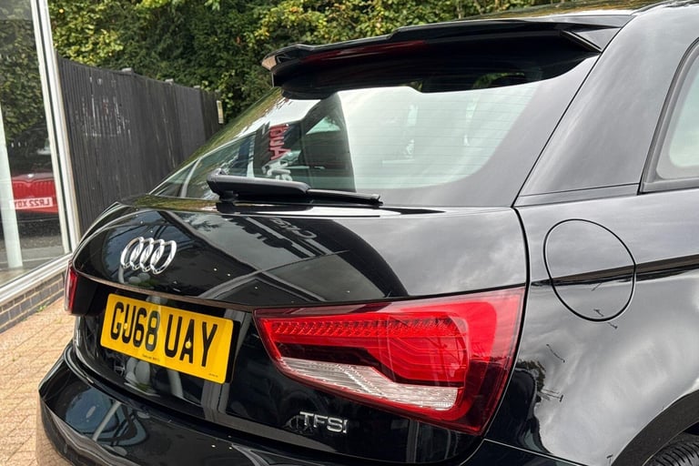  Audi A1 1.0 TFSI S line Hatchback 3dr Petrol Manual Euro 6 (s/s) (Nav) (95 ps) Petrol Manual