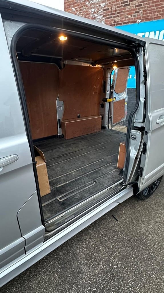 2019 Ford Transit Custom 2.0 EcoBlue 130ps Low Roof Limited Van PANEL VAN DIESEL Manual
