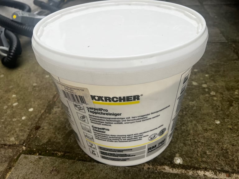 Kaercher carpet cleaner