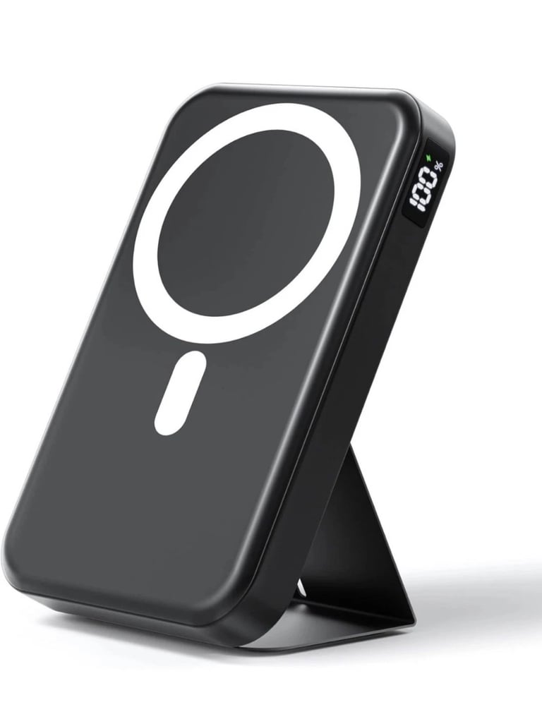 3x Brand New Powerbanks sealed £40 for all