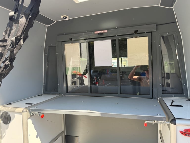 2020 VAUXHALL MOVANO 2.3L DIESEL SILVER MANUAL 9 SEATER CREW COMBI VAN - 97K