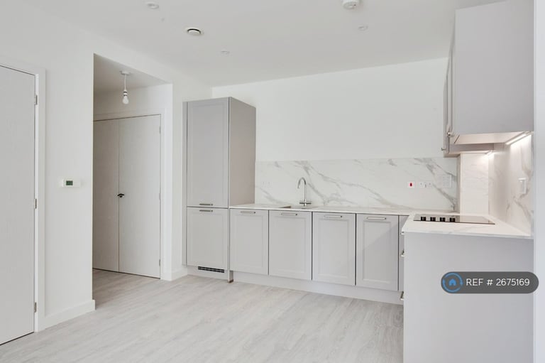 1 bedroom flat in Calotype Lane, Harrow, HA1 (1 bed) (#2675169)