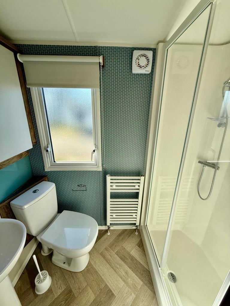 3 Bed Seaside South Coast Caravan FINANCE AVAILABLE CALL TOM [Phone number removed]