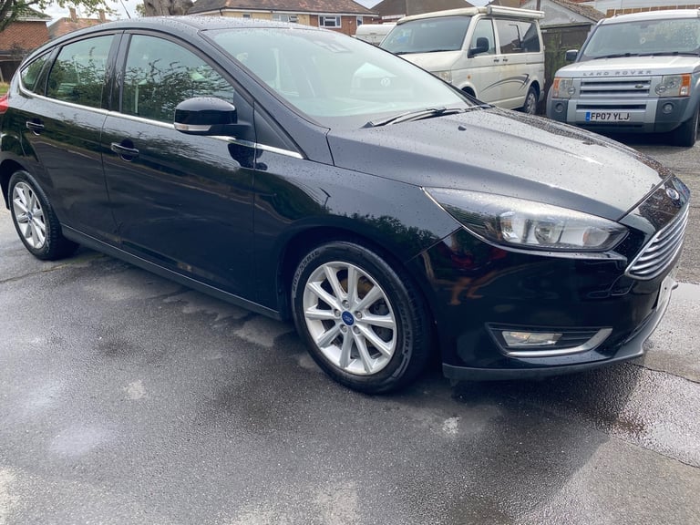 2016 Ford Focus 1.0 EcoBoost 125 Titanium 5dr HATCHBACK Petrol Manual