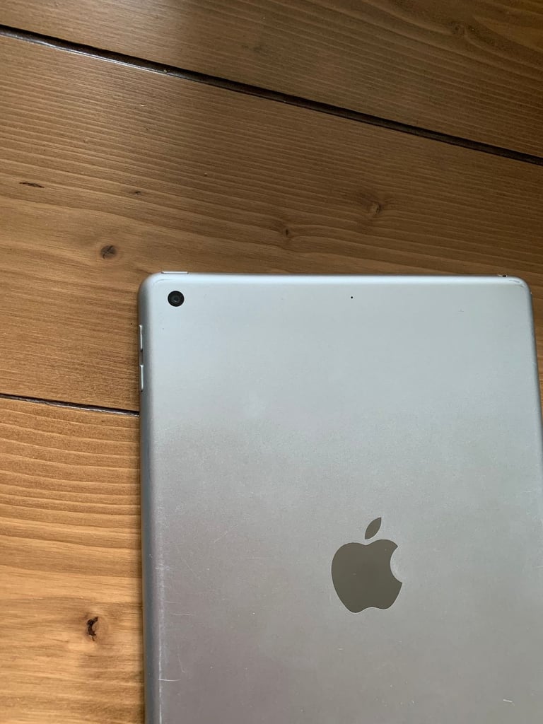 Apple Ipad 5 32GB White Ios16 Wifi Very Good Condition - Delivery Available