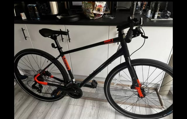Pinnacle Neon Hybrid Bike in Bethnal Green London Gumtree