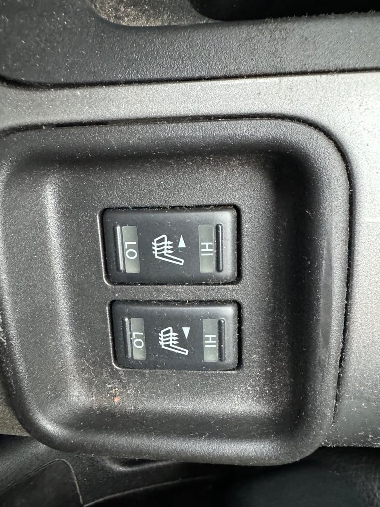 Nissan, JUKE, Hatchback, 2012, Manual, 1461 (cc), 5 doors