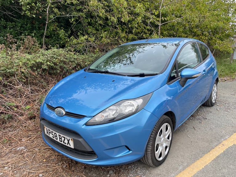 FORD FIESTA 1.2 STYLE+ 58 REG BLUE 3 DOOR MOT FEBRUARY 27TH 2026 SERVICE HISTORY LOW INSURANCE 