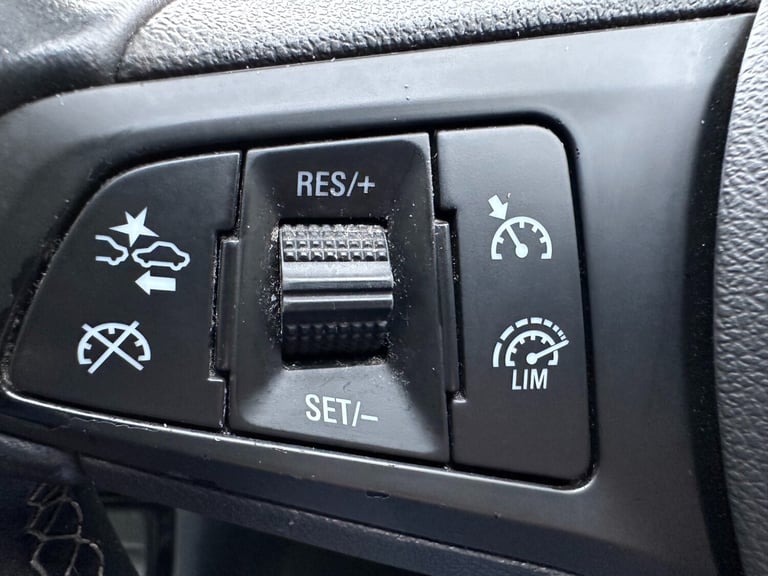 2020 Vauxhall Astra 1.2 Turbo 145 SRi VX-Line Nav 5dr HATCHBACK Petrol Manual