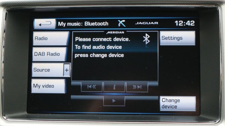 JAGUAR XF 2.2d Portfolio Sportbrake Auto Euro 5 (s/s) 5dr 2015