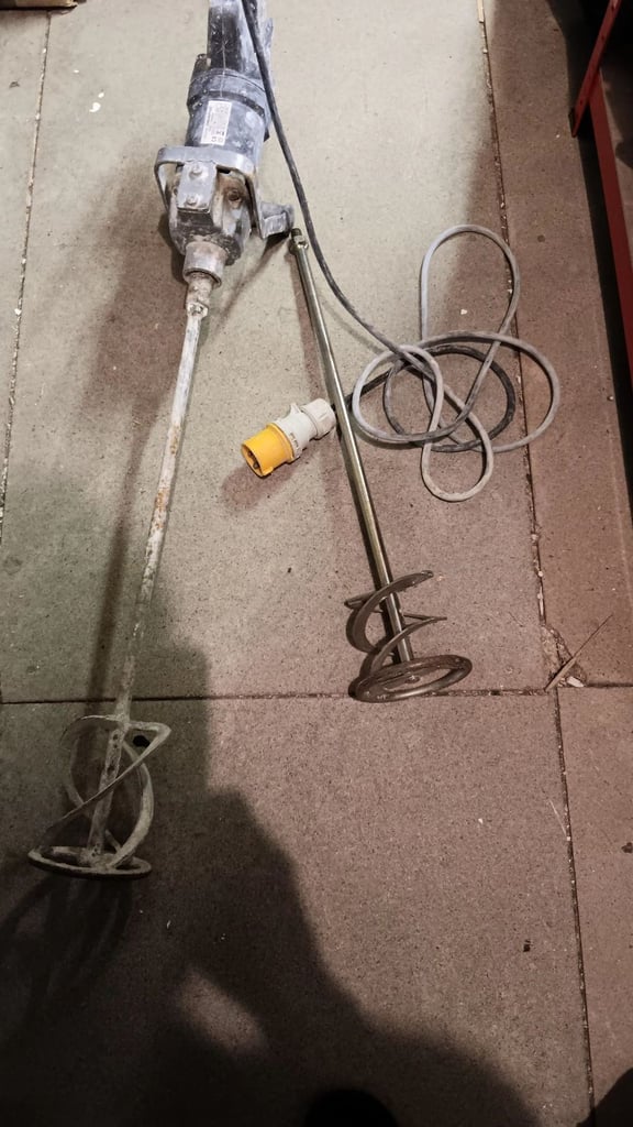 110v hand help mixer