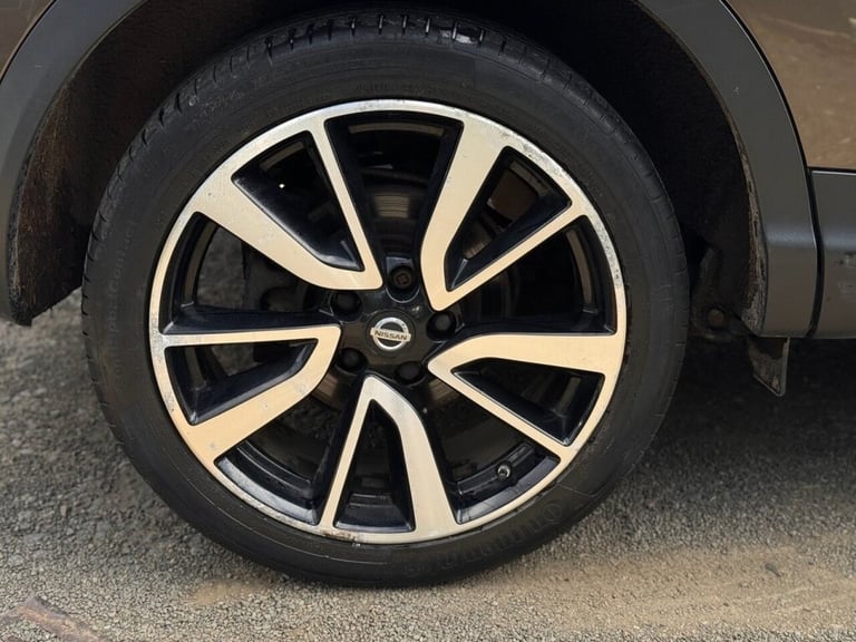 2015 Nissan Qashqai 1.2 DIG-T Tekna SUV 5dr Petrol XTRON 2WD Euro 6 (s/s) (115 ps) HATCHBACK Petr...