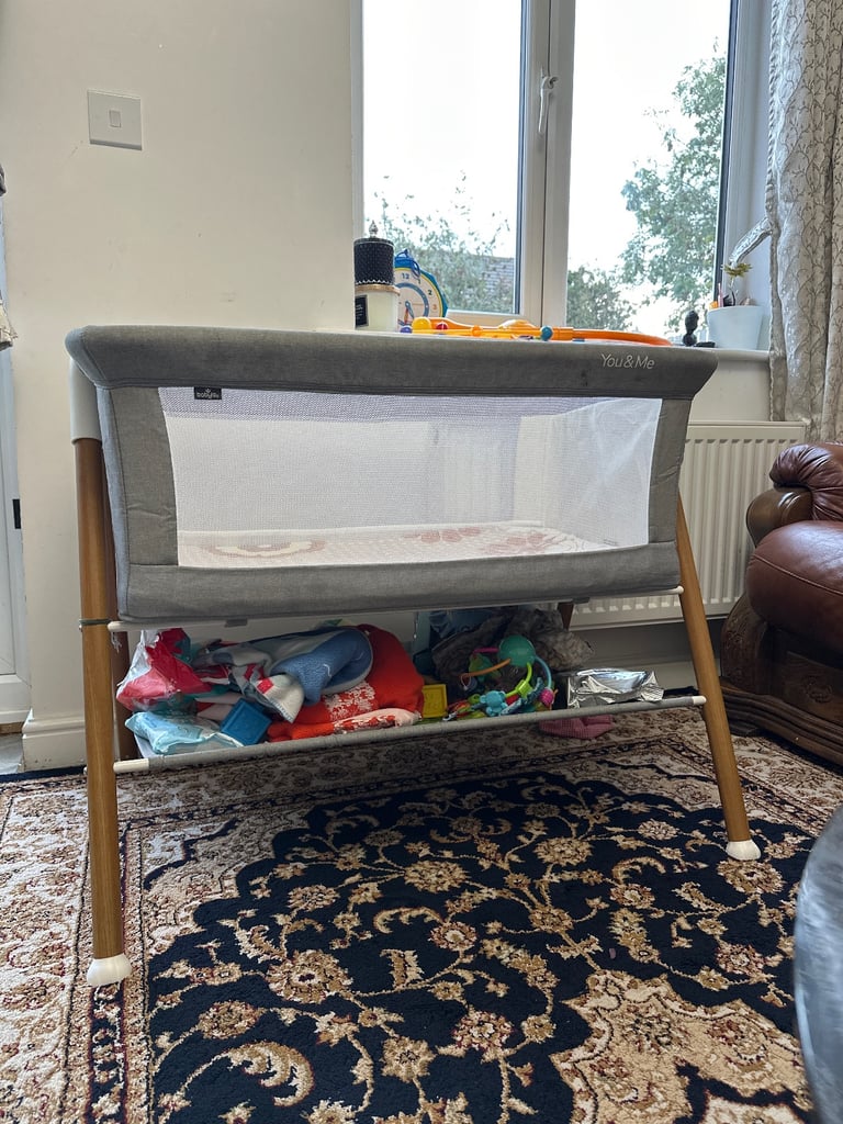 image for £25 crib and mattress for new born 