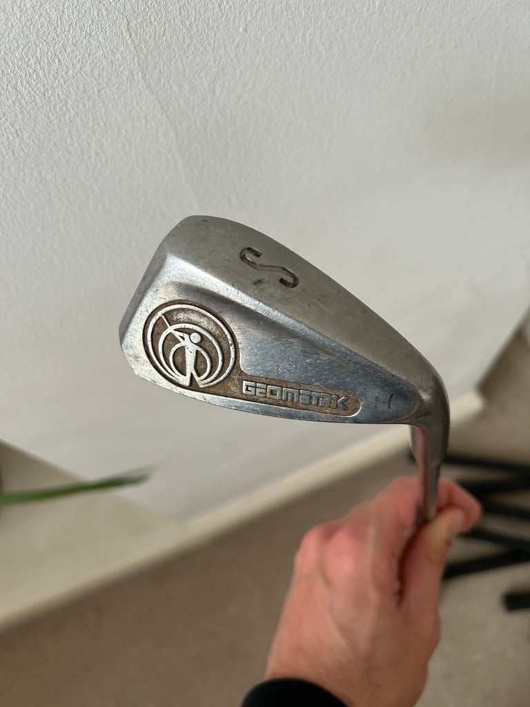 Set of 15 Dunlop clubs with case