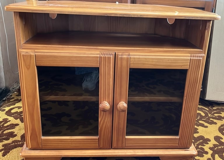 Pine tv cabinet 