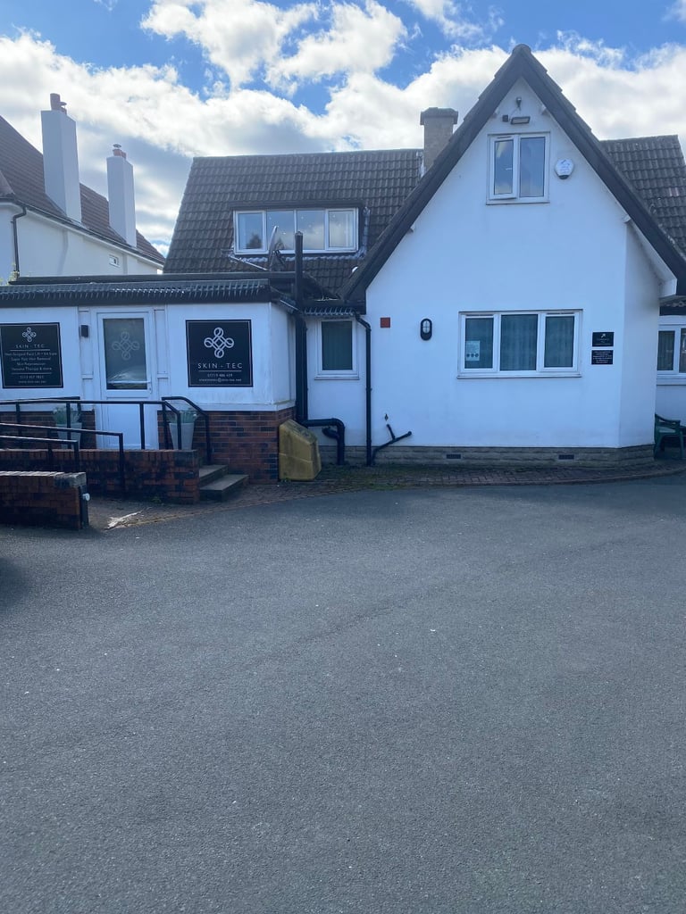 BEAUTY/THERAPY/TREATMENT ROOM AVAILABLE LS17 