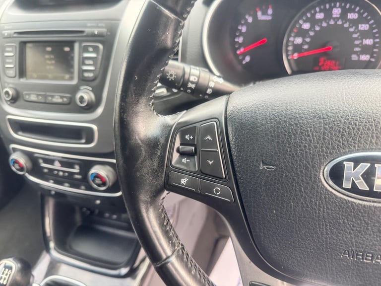 2013 Kia Sorento 2.2 CRDi KX-2 AWD Euro 5 5dr ESTATE Diesel Manual