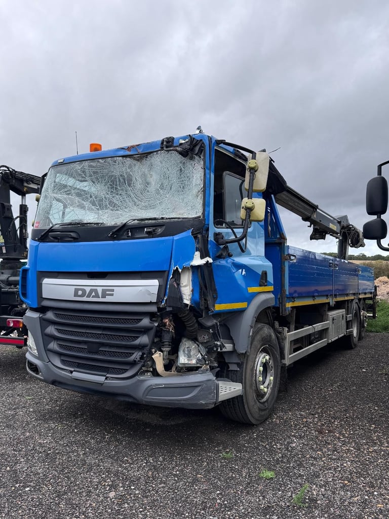 image for 2015 DAF CF 75.330 DROPSIDE 26ton WITH HMF 1420 FOLD AWAY CRANE  SPARES REPAIRS