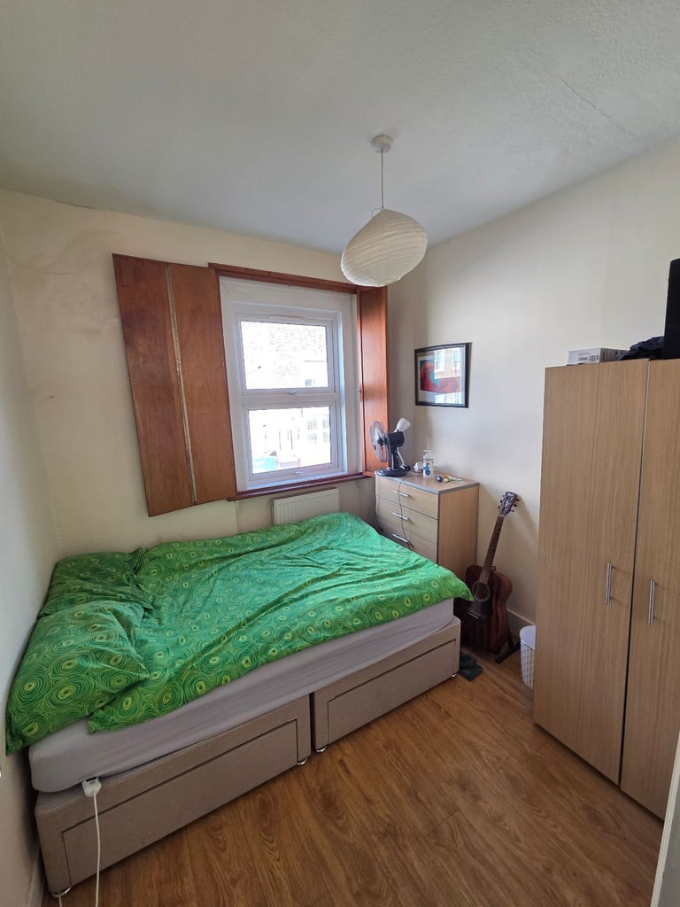 Room Available (Sublet) - North London (Kentish Town)