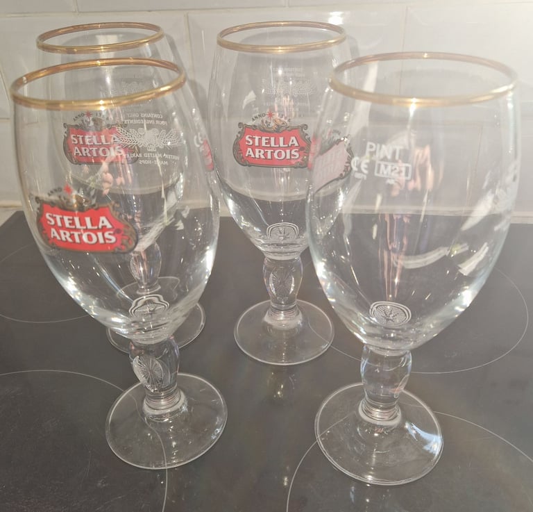 image for 4 Stella Artois glasses 