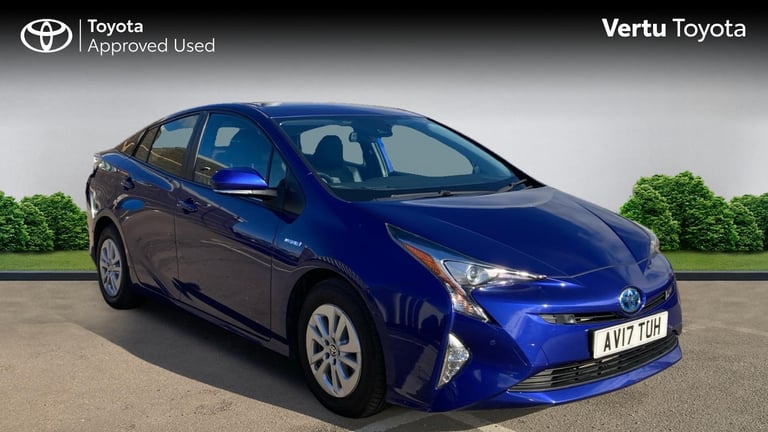 image for 2017 Toyota Prius 1.8 VVTi Excel 5dr CVT [15 inch alloy] Hybrid Hatchback Hatchback Hybrid Automatic