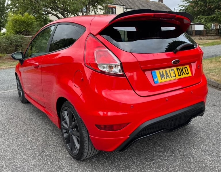2013 FORD FIESTA 1.0T ZETEC S LONG MOT RUNS/DRIVES GREAT JUST SERVICED LOVELY! 