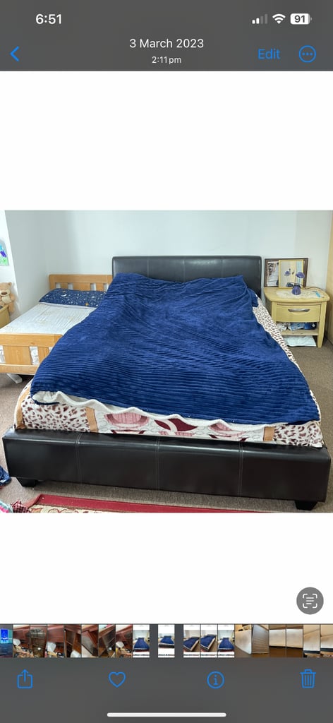 King size bed