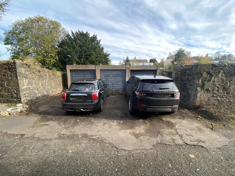 3 x Garages/Car Parking Spaces to RENT 