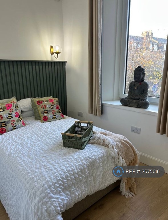 1 bedroom flat in Northfield Place, Aberdeen, AB25 (1 bed) (#2675618)