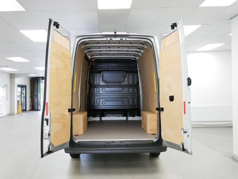 2024 VW CRAFTER CR35 2.0 TDI 140 BHP MWB HIGH ROOF TRENDLINE ( AIR CON ! )