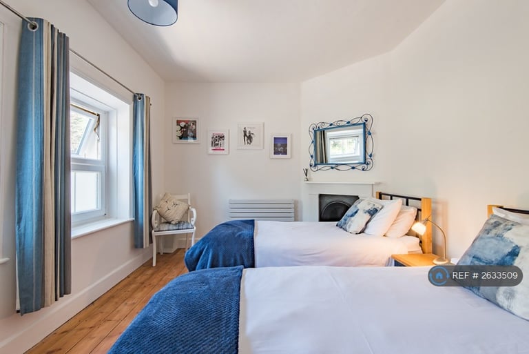 2 bedroom house in Sandgate High Street, Sandgate, Folkestone, CT20 (2 bed) (#2633509)