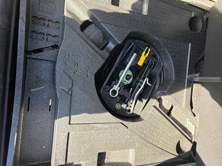 Peugeot308sw. Estate.2015.