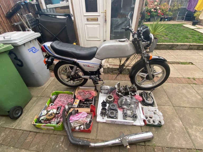 HONDA CB250N SUPERDREAM 1978