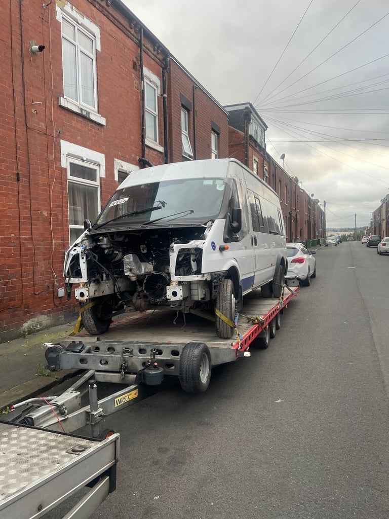 image for FORD TRANSIT MK7 2.4 DIESEL MINIBUS BRACKING FOR PARTS ONLY