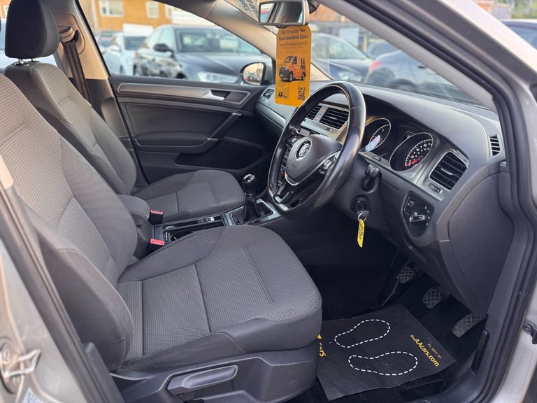 2013 Volkswagen Golf 1.6 TDI 105 SE 5dr HATCHBACK Diesel Manual