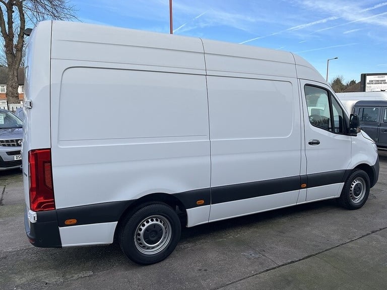 2022 Mercedes-Benz Sprinter 3.5t H1 Premium Van PANEL VAN DIESEL Manual