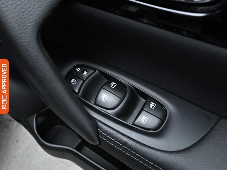 2019 Nissan Qashqai 1.3 DiG-T Acenta Premium 5dr HATCHBACK PETROL Manual