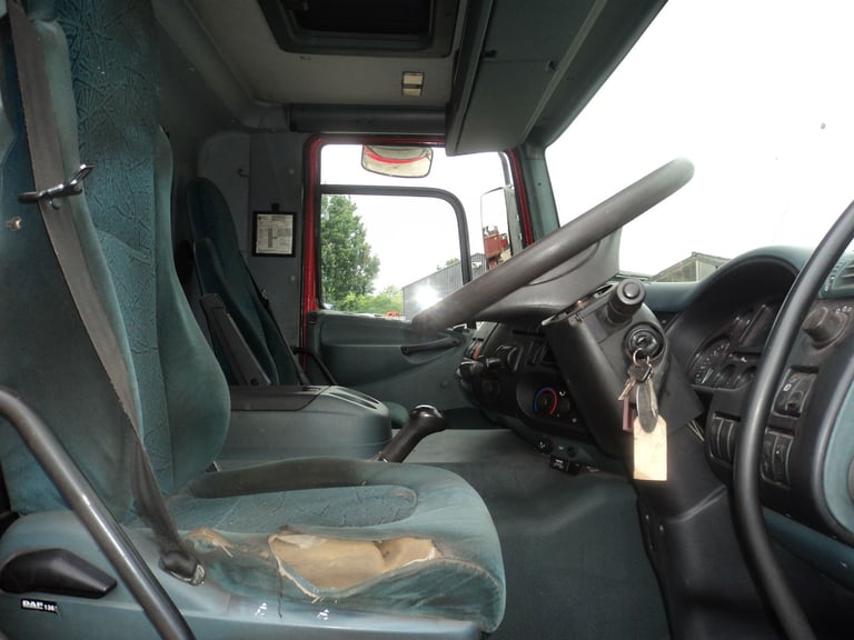 2002 DAF TRUCKS FA CF65.220 FLATBED