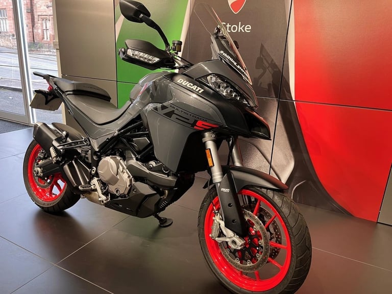 2021 MULTISTRADA V2S LOW MILEAGE WITH HEATED GRIPS READY TO GO