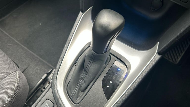  Toyota Yaris Cross 1.5 VVT-h Design SUV 5dr Petrol Hybrid E-CVT Euro 6 (s/s) (116 ps) Petrol/Ele...