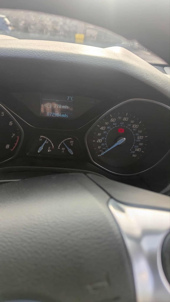 Ford, FOCUS, Hatchback, 2012, Manual, 998 (cc), 5 doors