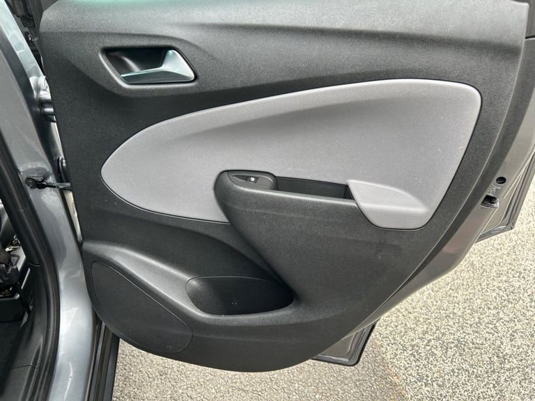 2018 Vauxhall Crossland X 1.6 Turbo D ecoTec Elite Nav 5dr [Start Stop] HATCHBACK DIESEL Manual