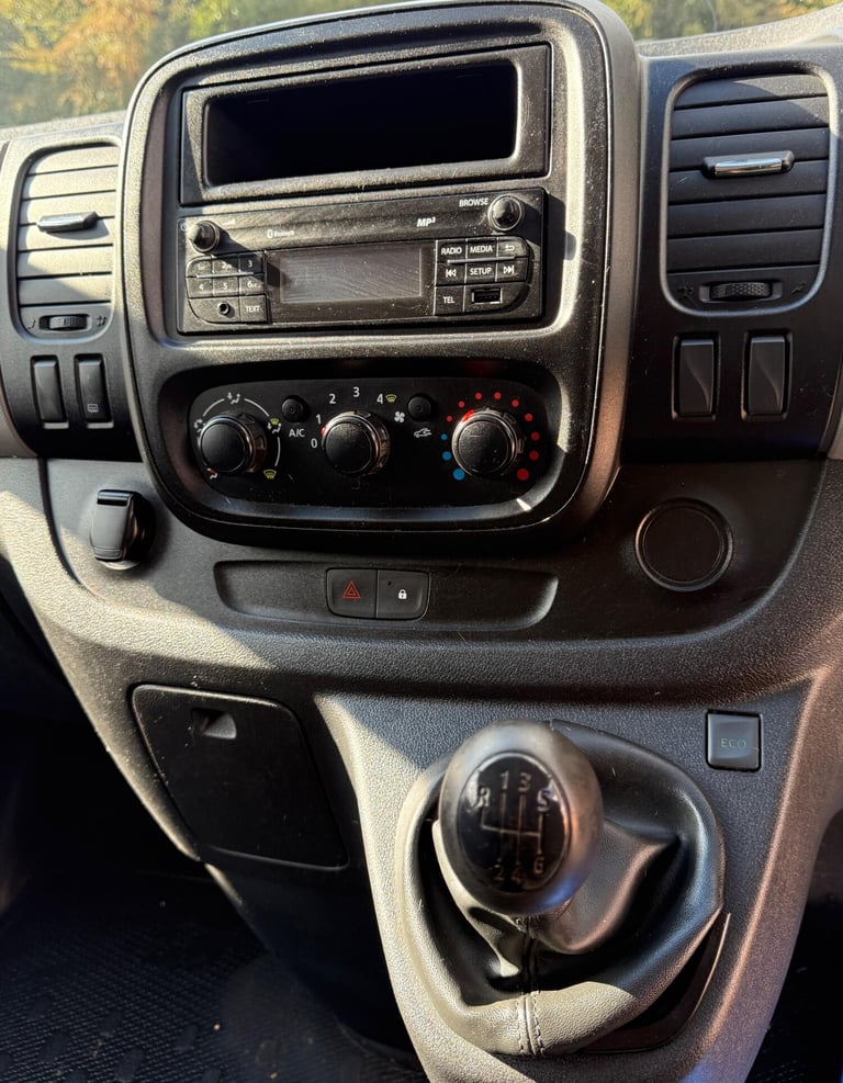 2019 Renault Trafic 1.6 dCi 27 Business+ SWB Standard Roof Euro 6 5dr Diesel