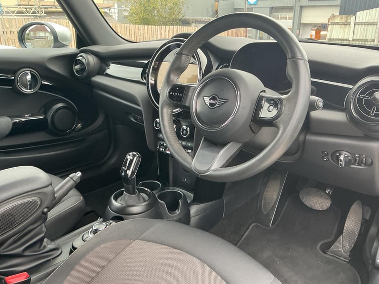 2023 MINI Convertible 1.5 Cooper Classic Convertible 2dr Petrol Steptronic Euro 6 (s/s) (136 ps) ...