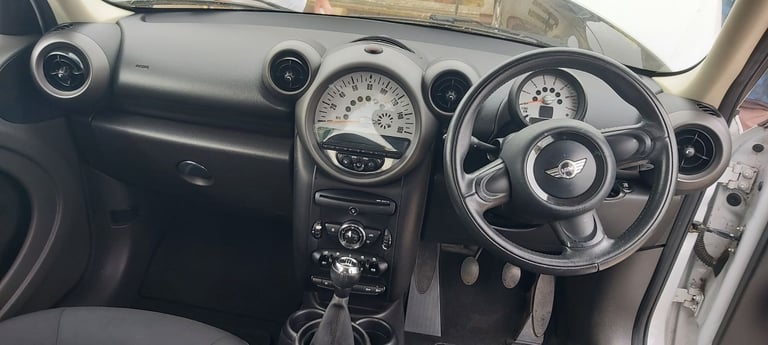 MINI COUNTRYMAN 1.6D ALL4 ONLY 48000 MILES