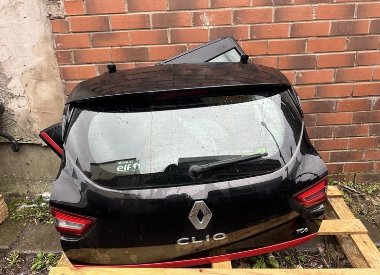 RENAULT CLIO DYNAMIQUE S MNAV TCE 90 0.9L PETROL 2013-2019 IN BLACK (TEGNE)